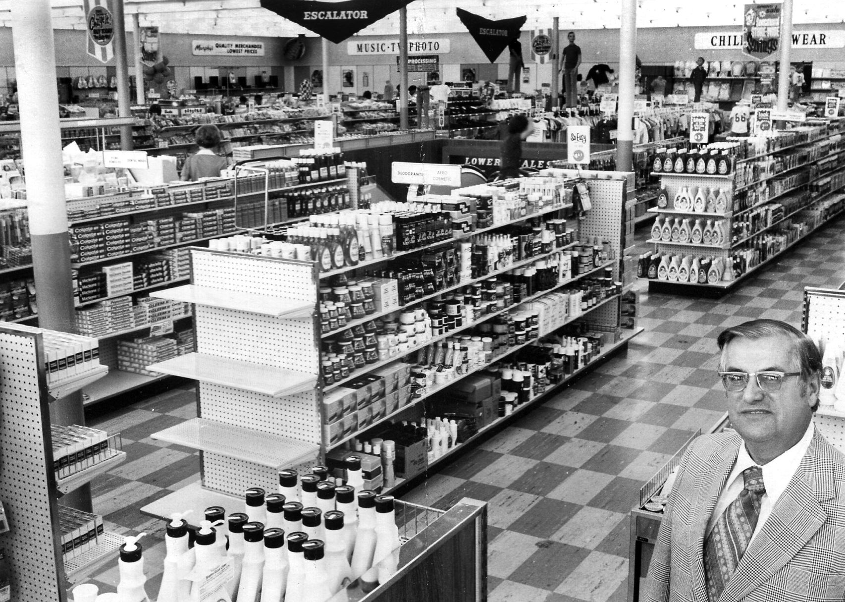 1976-04-25 G.C. Murphy